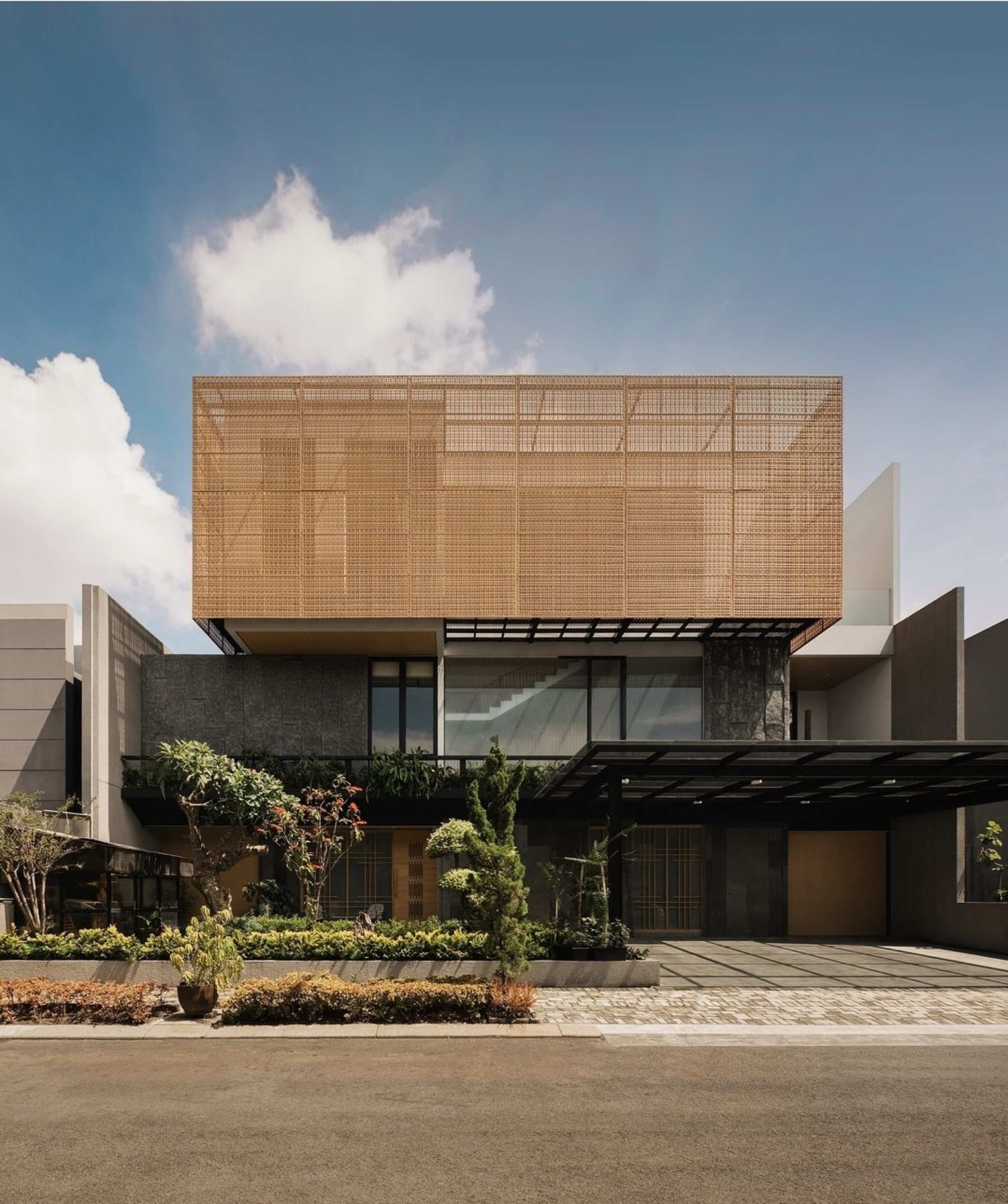 Revaz aluminium project